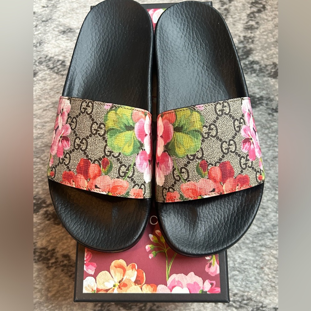 Gucci Blooms Supreme Floral Slide Sandals